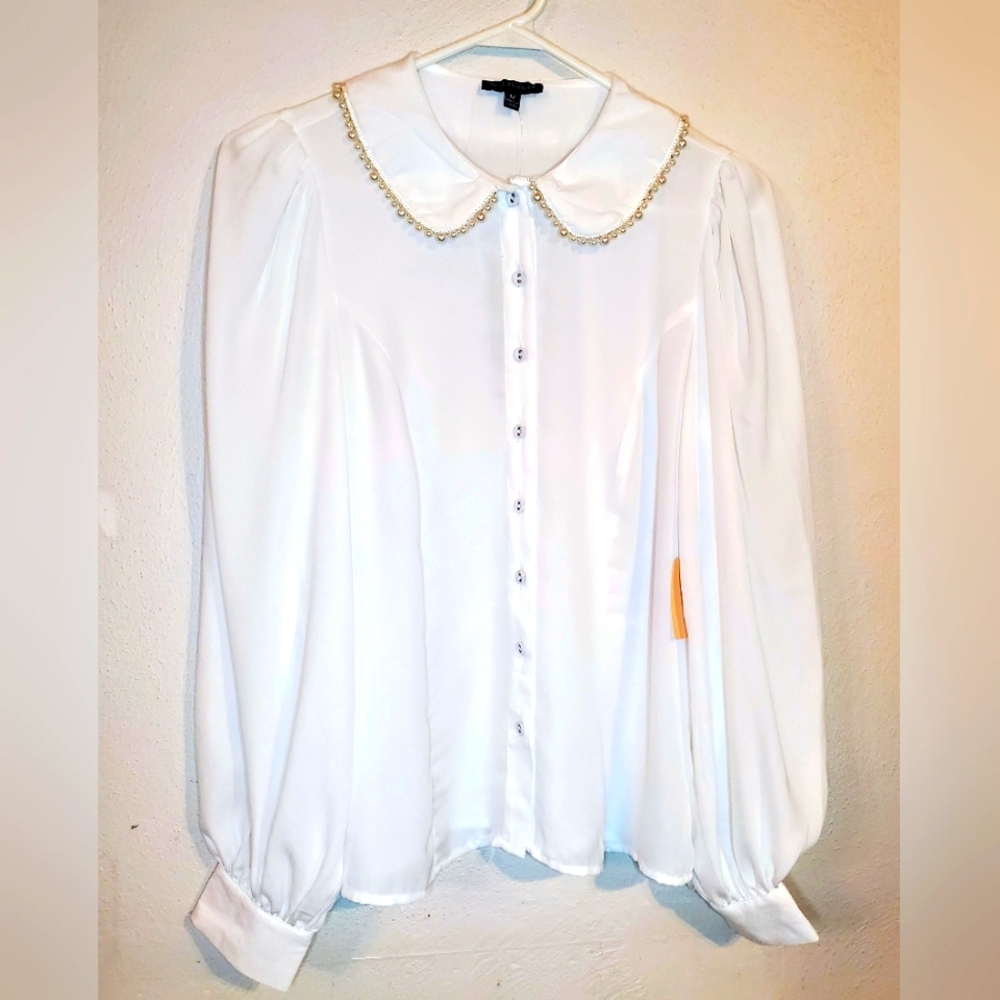 SMAK PARLOUR Ivory Pearl Collar Resident Artist Blouse NWT